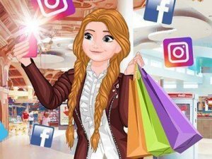 Social Media Star: Dress & Share