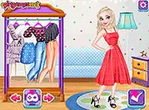 Bffs Challenge: Polka Dots vs Holographic Dress Up Game Online